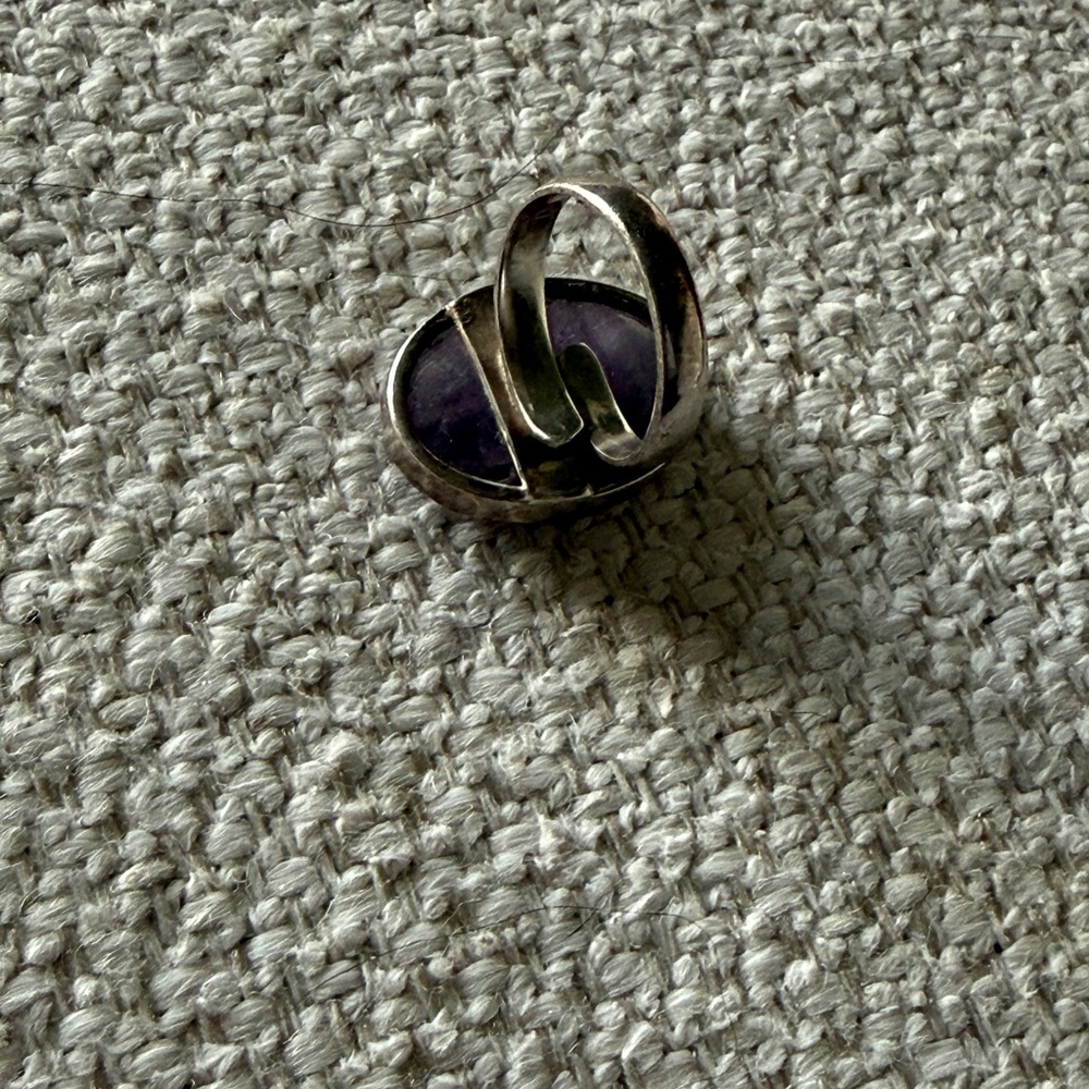 Amethyst Oval Ring With Silver Setting - image 3